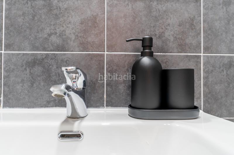 Foto b2aefe79-794b-4db6-a8a2-a90a0e15facb. Location appartement dans calle de isabel clara eugenia 33 dans Madrid