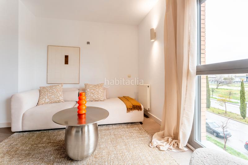 Foto a9ba2a41-eae5-4f53-9ec1-987e813d3c75. Rent flat in calle de isabel clara eugenia 33 in Sanchinarro Madrid