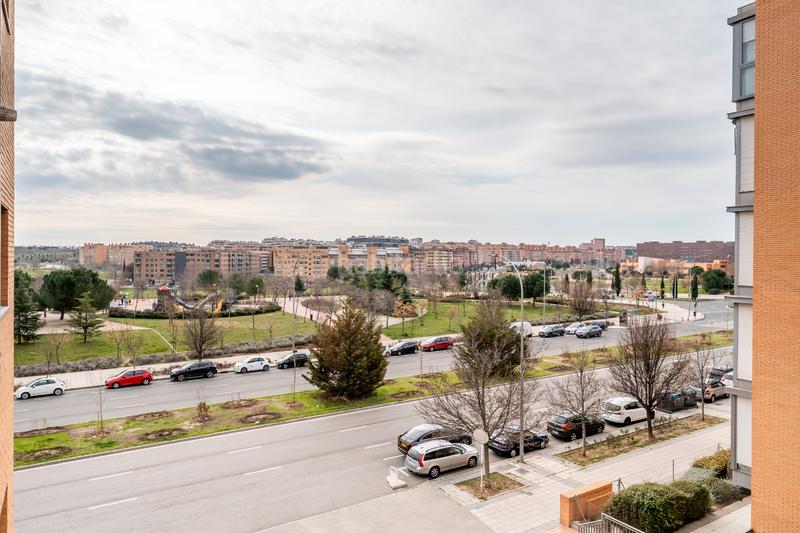 Foto cd81980b-af8c-4bfc-a33c-df4265985536. Location appartement dans calle de isabel clara eugenia 31 dans Madrid