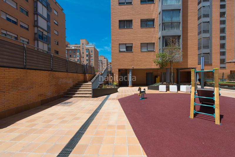 Foto 7a9d824e-cc3e-47c9-ab3d-4e85e950c3ee. Alquiler piso en calle de isabel clara eugenia 31 en Madrid