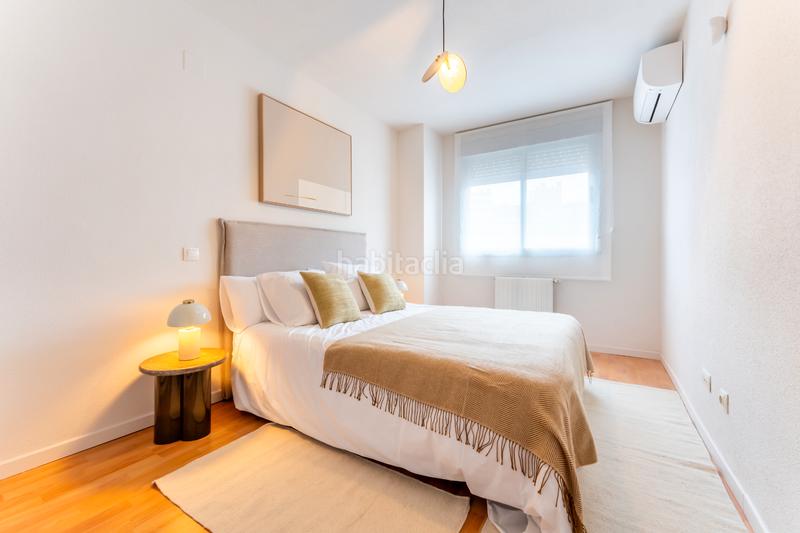Foto b74ac362-8a26-4b7f-9d0d-2a10acbc8678. Alquiler apartamento en calle del pintor ignacio de zuloaga 6 en Madrid