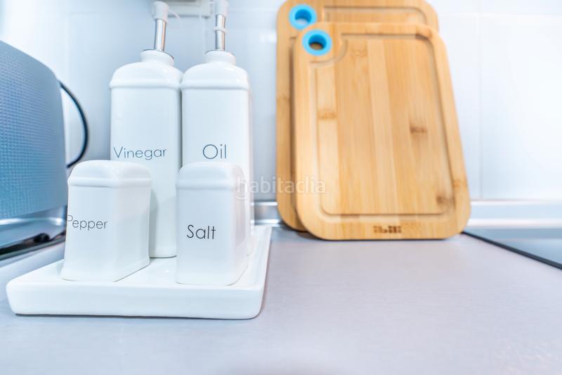 Foto 65d531c0-f596-4f83-b4cc-c3be8cc682f2. Rent apartment in calle del pintor ignacio de zuloaga 6 in Madrid