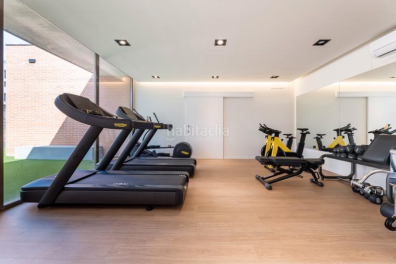 Foto b16e7cc0-ee67-45ff-bca8-8417c0b27c3c. Rent apartment in calle del pintor ignacio de zuloaga 6 in Madrid