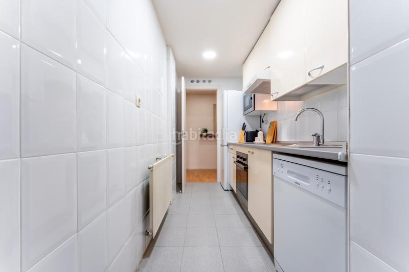 Foto db5aee8f-a2ab-4813-87ac-2b0a24d3c958. Rent apartment in calle del pintor ignacio de zuloaga 6 in Madrid