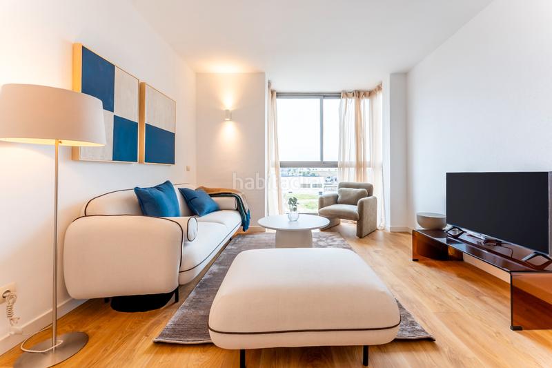 Foto c929ba74-4963-460f-b5e8-3a49713762bf. Rent flat in calle de isabel clara eugenia 37 in Sanchinarro Madrid