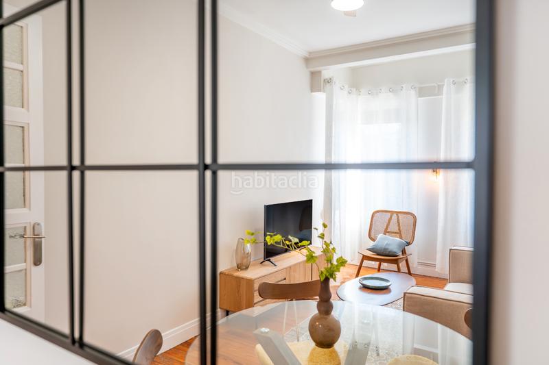 Foto 15296f12-c0db-4547-a920-17829542fb53. Lloguer apartament a gran vía 10 a Gros Donostia - San Sebastián