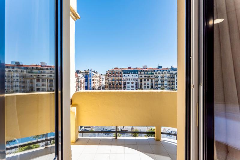 Foto 0137ca67-42e0-48a5-961c-240507847d75. Location appartement dans gran vía 10 dans Gros Donostia - San Sebastián