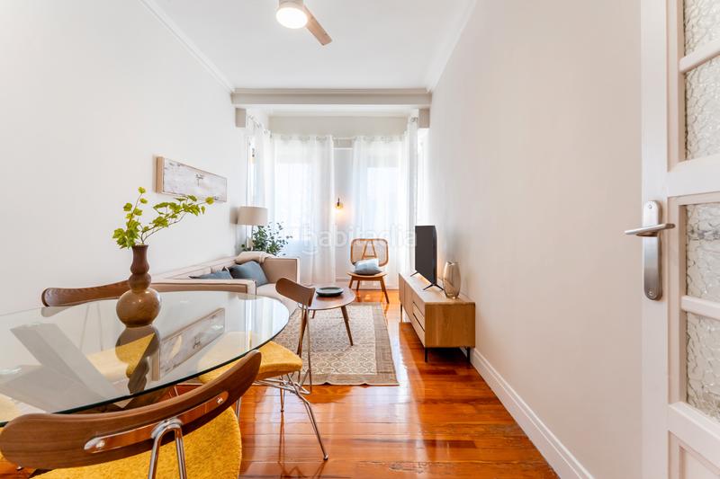 Foto 5b42f4d1-35f1-4bae-b521-b550b30d9b23. Location appartement dans gran vía 10 dans Gros Donostia - San Sebastián