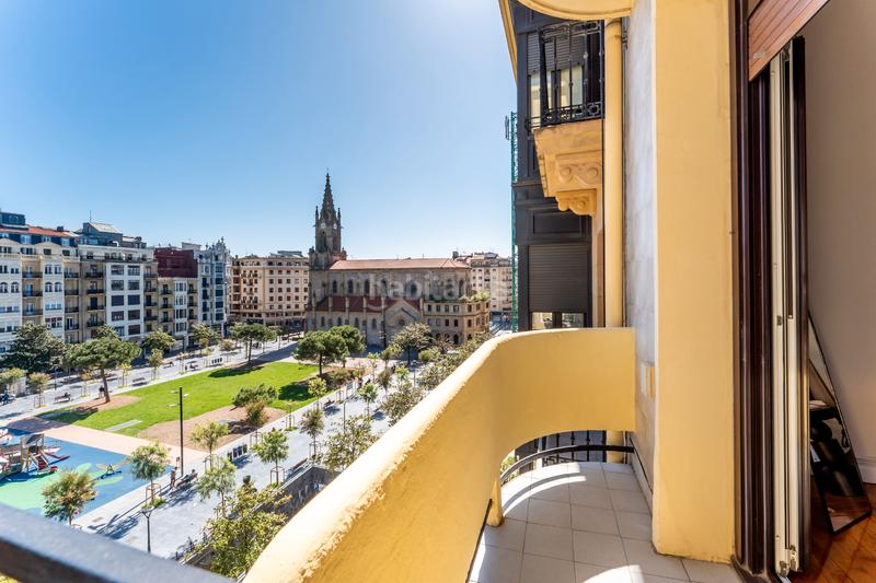 Foto 69896206-ccbb-4b33-96d5-482beb5c860d. Location appartement dans gran vía 10 dans Gros Donostia - San Sebastián