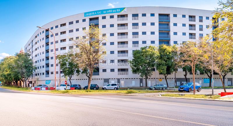 Foto 4ad8bf5b-07fc-40ae-9200-a078891c8bd5. Location studio dans avenida de las ciencias 39 dans Sevilla