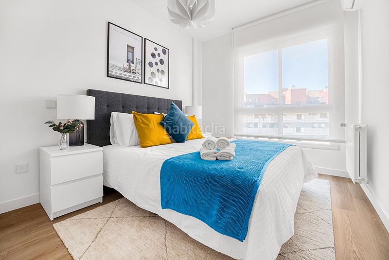 Foto b5f125e2-6cc6-418a-bec1-8b817a19eff5. Alquiler apartamento en calle del pintor ignacio de zuloaga 16 en Madrid