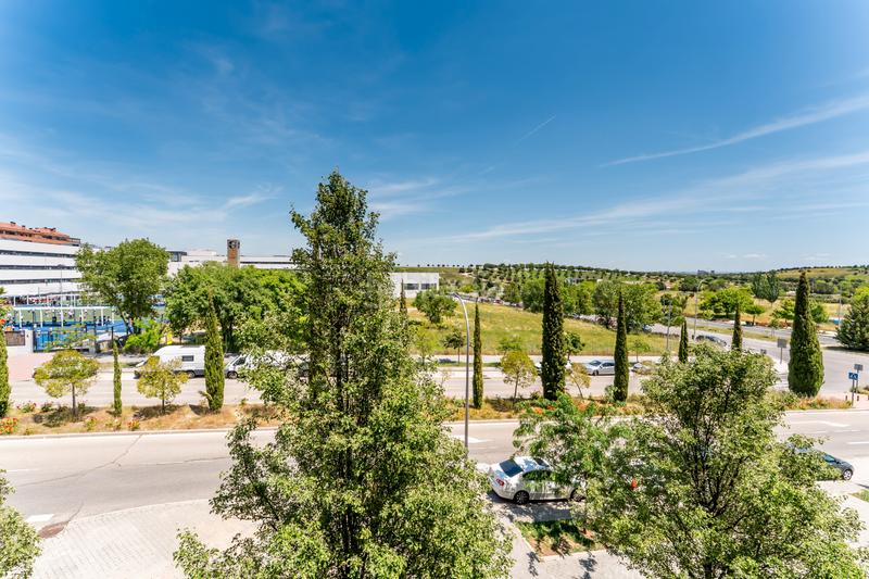 Foto f8ed95c5-3b7a-4da1-bdf7-826c69da4dc7. Location appartement dans calle de isabel clara eugenia 33 dans Madrid