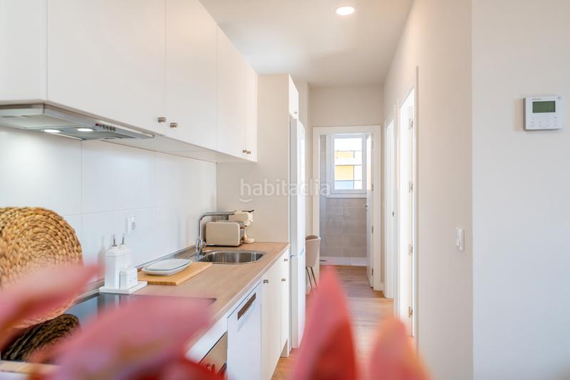 Foto 0380aa2c-2f60-494b-919c-fea72c8bb165. Rent flat in avenida de las ciencias 39 in colores - entreparques Sevilla