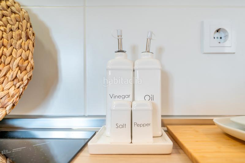 Foto 54eabb77-b7d7-4911-8bcd-2299645e27a5. Rent flat in avenida de las ciencias 39 in colores - entreparques Sevilla