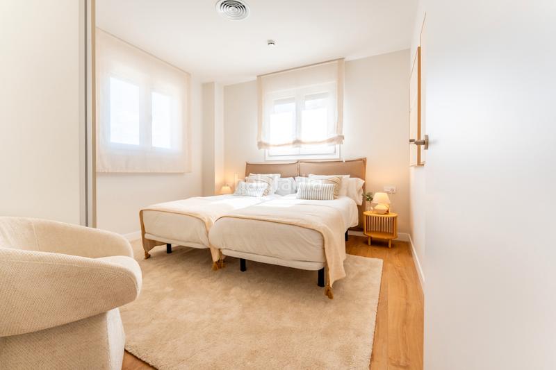 Foto 75a6a2d1-d7f7-4661-b7d8-e6331e1d1f59. Rent flat in avenida de las ciencias 39 in colores - entreparques Sevilla