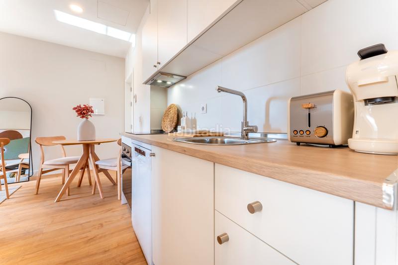 Foto cf02ea8c-839a-4c85-909b-411b027d5fa8. Rent flat in avenida de las ciencias 39 in colores - entreparques Sevilla