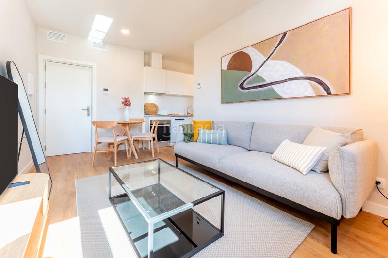 Foto fe8ad48c-b365-49ab-bc4d-cb92514313ac. Rent flat in avenida de las ciencias 39 in colores - entreparques Sevilla