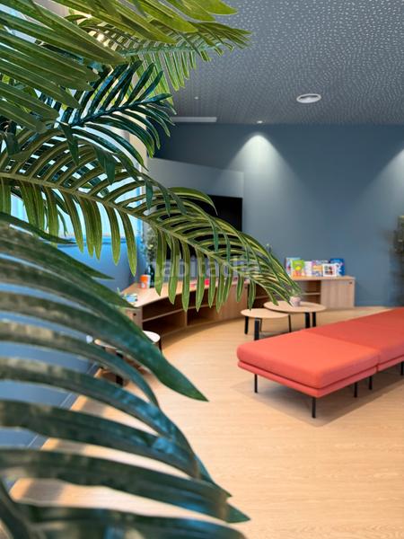 Foto af9c1114-196d-47aa-a8e0-854e71b054bf. Alquiler piso en avenida de las ciencias 39 en colores - entreparques Sevilla