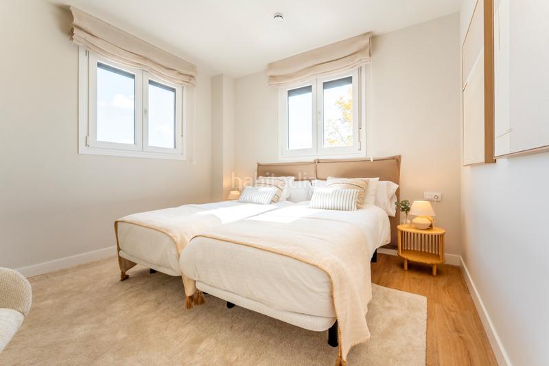 Foto db028c53-200c-487e-9067-1696616c5eab. Alquiler piso en avenida de las ciencias 39 en colores - entreparques Sevilla