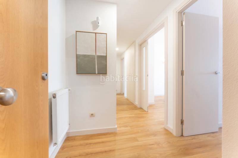 Foto bdb6f6e8-63e8-4e1e-a1cc-67da0e0589a5. Alquiler piso en calle de isabel clara eugenia 39 en Madrid