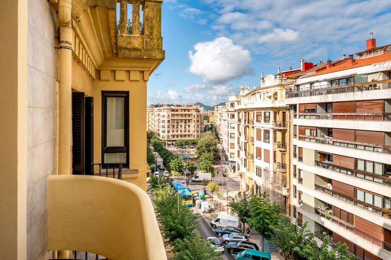 Foto 69ee79e4-d25f-4a69-88f1-af5e02fb5fcc. Alquiler piso en gran vía 10 en Gros Donostia - San Sebastián