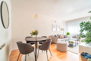 Flat in Calle del Pintor Ignacio de Zuloaga 4