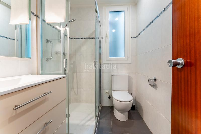 Foto f44cb43f-3b0a-421e-b32e-d376a7f640de. Rent flat in ategorrieta hiribidea 41 in Gros Donostia - San Sebastián