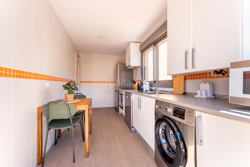 Foto 5b923d57-3659-4fc8-ba8e-3da1d117df65. Rent penthouse in calle de isabel clara eugenia 43 in Madrid