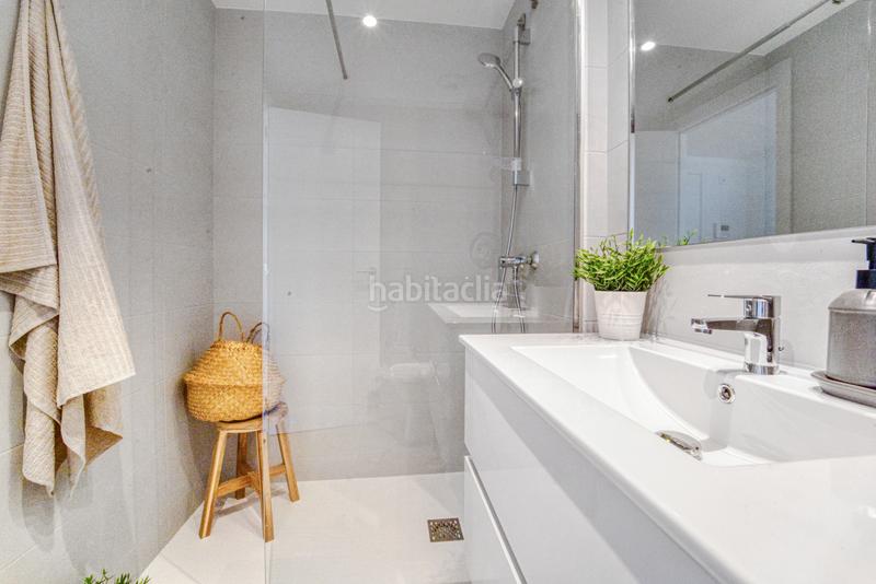 Foto e06c86c4-6c1c-4e86-8ef4-afd0f2bb7201. Miete appartement in calle arroyo dEl Cañaveral 64 in Madrid