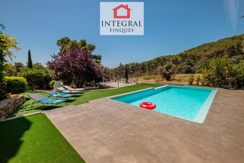 Foto e9d1bf7d-81c9-46ab-9ea3-ae6a70628ee3. Chalet gran casa a vall-lobrega en Vall-llobrega