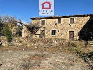 Masia a Mas Pere-Río de Oro. Masia del s.xvii a 2 minutos de calonge