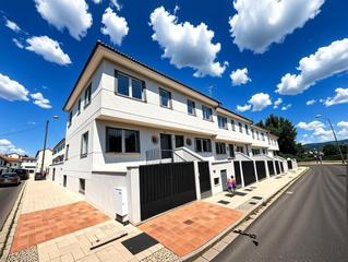 Casa adossada a Láchar. Casas en láchar  oportunidad de vivienda actualizada totalmente