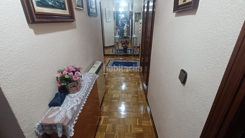 Foto 8307391f-af8c-4973-bcd9-a6d4babaf210. Pis amb aparcament a Casco Histórico de Vallecas Madrid