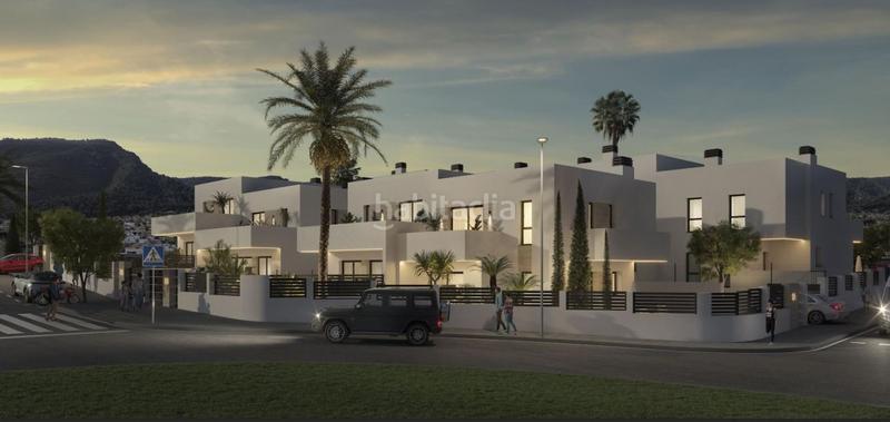 Foto c385a264-310b-4942-a908-500951c6eaef. Chalet pareado en venta en santa clara, 4 dormitorios. en Alhaurín de la Torre