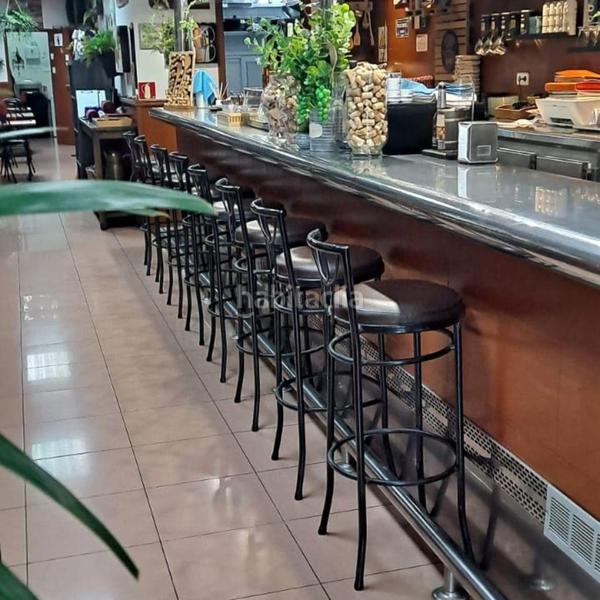 Foto 21d27028-728e-4d5d-becb-dce38bc479d4. Alquiler local comercial traspaso de barrestaurante , junto a zona industrialcomercial en Molins de Rei