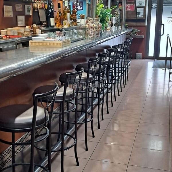 Foto df556528-b4c9-4630-ad7c-36149888ffd8. Alquiler local comercial traspaso de barrestaurante , junto a zona industrialcomercial en Molins de Rei