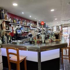 Traspàs Local Comercial a Sant Andreu de la Barca. Traspaso de bar restaurante en sant andreu de la barca  excelent