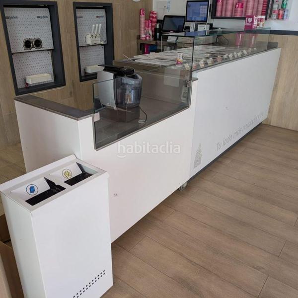 Foto f066d88f-c073-4239-b271-87edee6b1699. Alquiler local comercial en Centre Reus