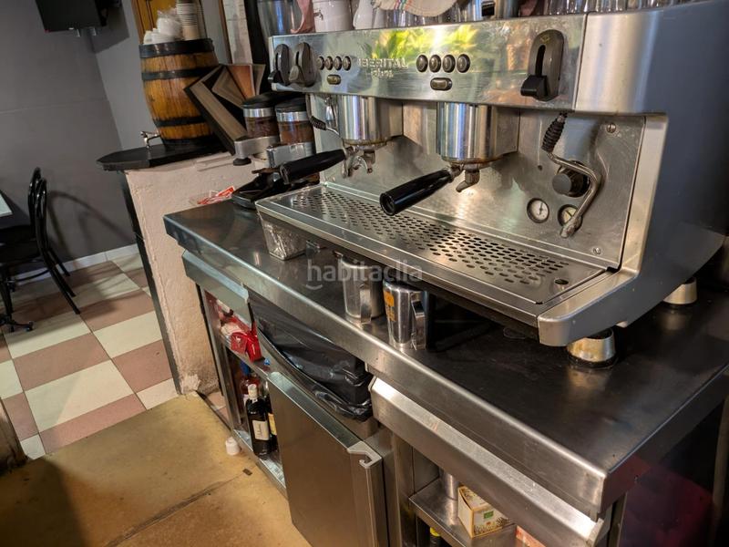 Foto 9a4d08cd-dda7-4696-a7d6-f912d33a3e72. Alquiler local comercial se traspasa bar en funcionamiento zona ronda sant ramon en Sant Boi de Llobregat