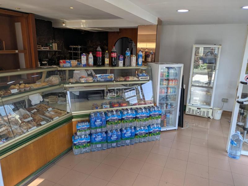 Foto 89f3c8e3-80a0-45fd-a392-95cf1de33a23. Alquiler local comercial se traspasa panaderíacafetería en pleno centro platja en Castelldefels