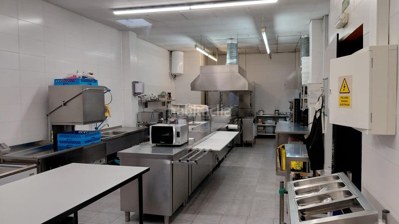 Foto ff502c3a-c27d-4e6e-8bd4-176f9f9074ad. Traspàs local comercial a Llevant Reus