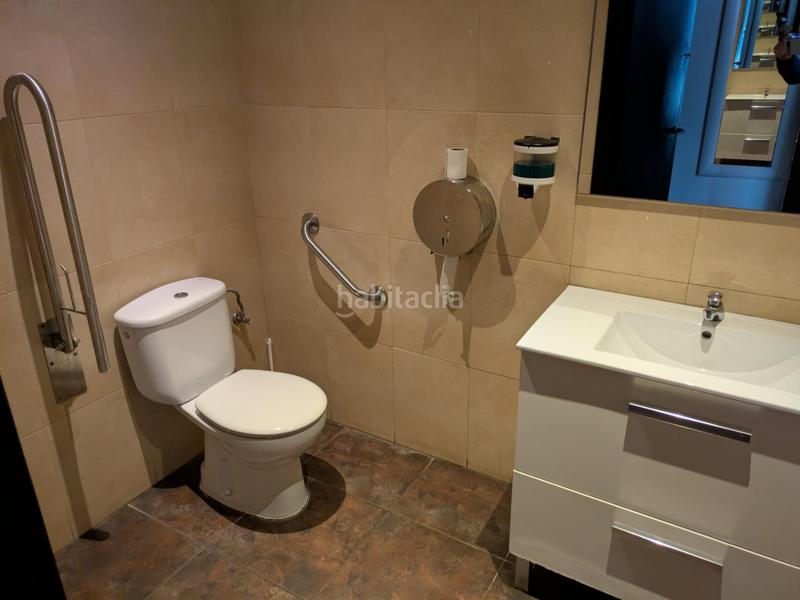 Foto 6480ee9c-5248-40ac-858c-54d984a0abd5. Alquiler local comercial oportunidad! cafeteríarestaurante completamente equipada en Mataró