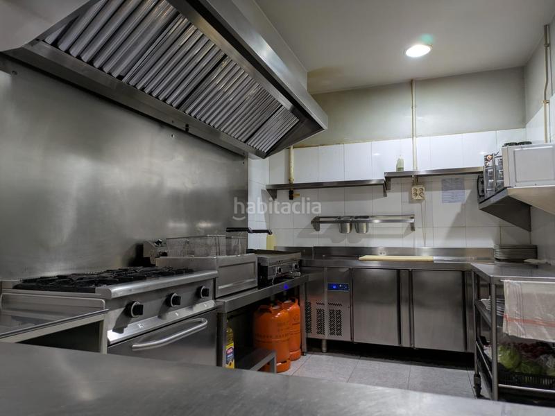 Foto c8bfeb93-0a97-4223-ad76-85cc8eceb080. Alquiler local comercial oportunidad! cafeteríarestaurante completamente equipada en Mataró
