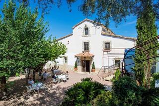 Lloguer Local Comercial a Castellnou-Can Mir-Can Sol. Traspaso de restaurante en masa catalana del siglo xiii! negoci