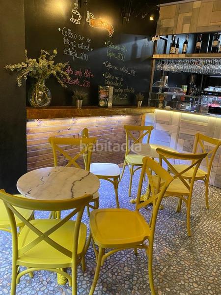 Foto 9859f154-1d77-4c16-a722-33a4758cc31d. Alquiler local comercial traspaso de bar de tapas en el corazón ! en Tarragona