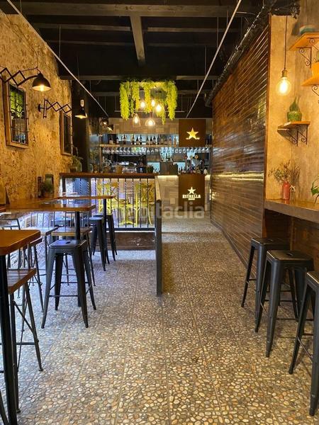 Foto a125aa74-e3f3-4fa5-b16a-d49de77e5561. Alquiler local comercial traspaso de bar de tapas en el corazón ! en Tarragona