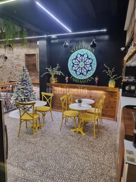 Foto e85b6219-1b8f-4c7b-8103-eff87f856646. Alquiler local comercial traspaso de bar de tapas en el corazón ! en Tarragona