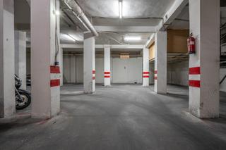 Aparcament cotxe  Calle cristo de medinaceli. Venta de garaje en calle pedro antonio de alarcón a 50 metros de
