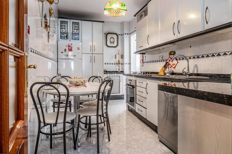 Foto 8ee8d530-a175-4f79-b3d7-e21e6981e150. Appartement avec chauffage parking dans Centro - Sagrario Granada