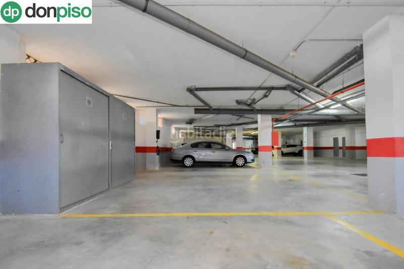 Foto df95f5ad-16f5-4dbf-bedb-ff2f013c1b93. Etagenwohnung mit parking pool in Salobreña costa Salobreña